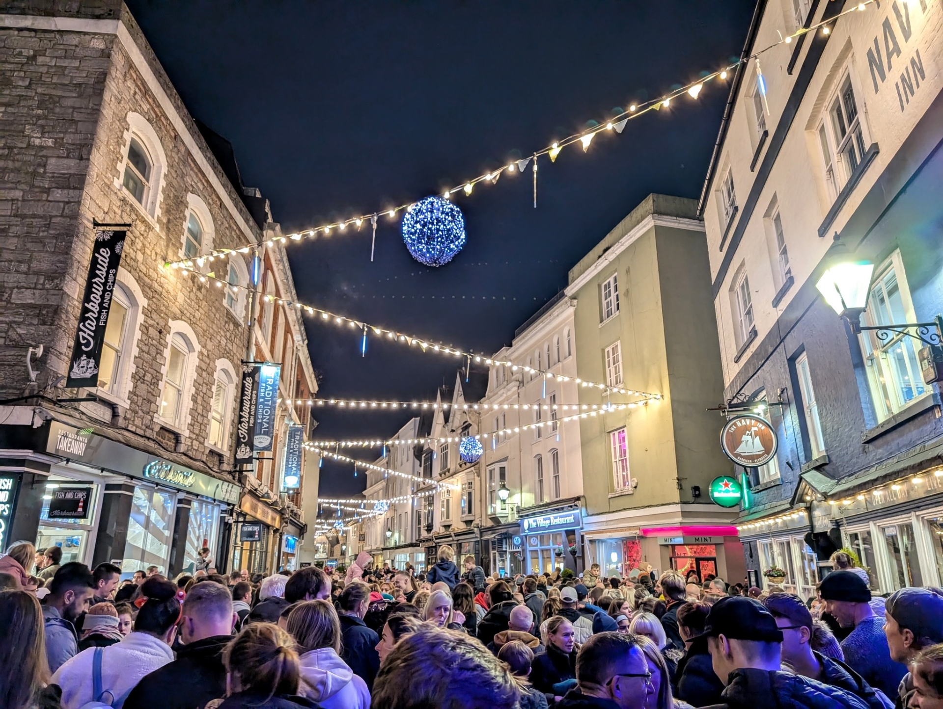 Plymouth Christmas lights switch-on returns to the Barbican this ...