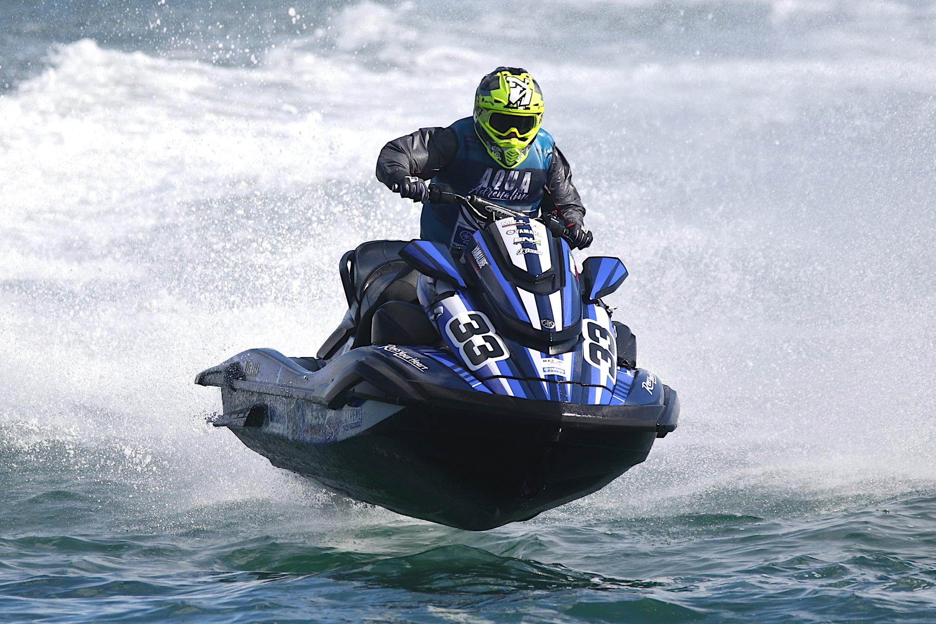 Brixham Breakwater hosts the return of powerboat racing