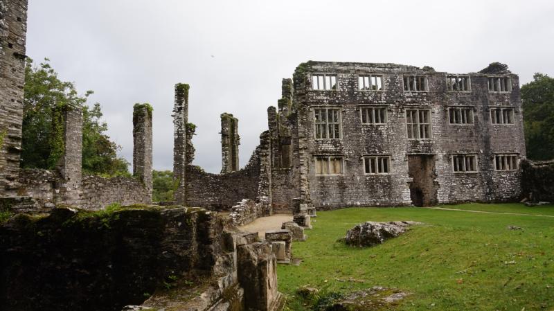 'Nighthawkers' target South Devon's most haunted castle