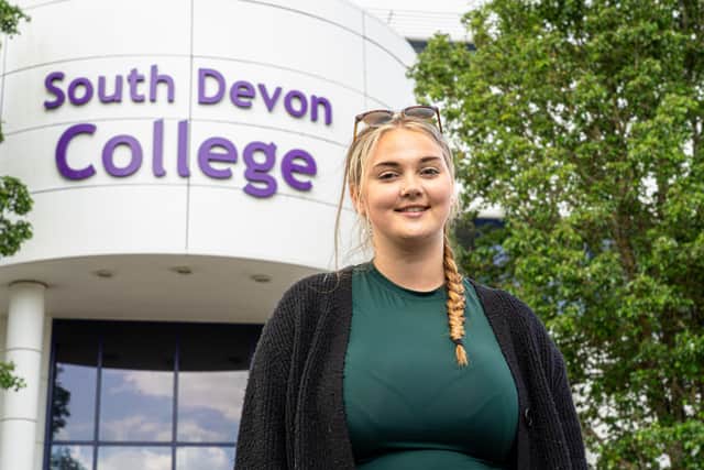 T Levels qualifications bring together classroom and work placements giving students the skills employers need. 