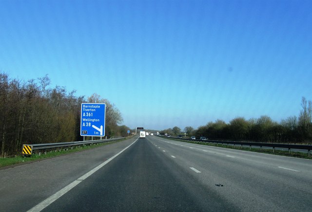 LIVE: Second major incident disrupts M5 traffic in Devon