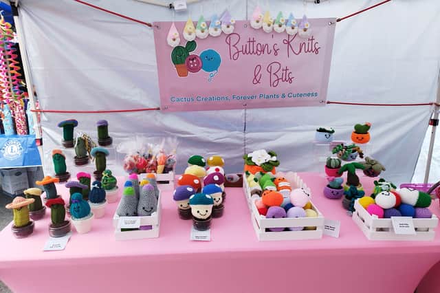Button's knits and bits