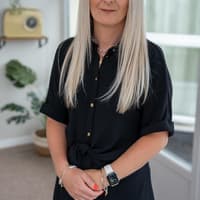 Paignton nurse receives prestigious Queen's Nurse title