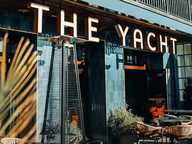 The Yacht, Torquay