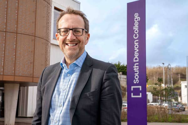 Laurence Frewin announces plans to retire in 2027