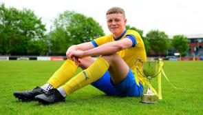 Teenager Callum signs as pro with United