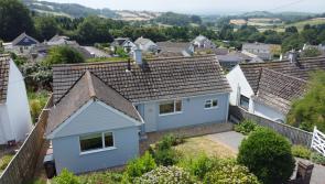 Marldon marvel with views to the Moors