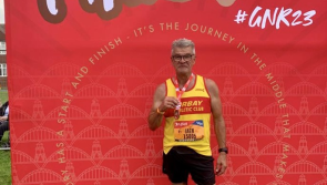 Iaen joins Sir Mo for historic race and turns in personal best