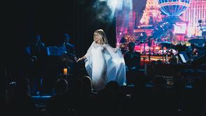 Torquay theatre salutes singing legend