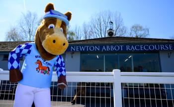 Big month at Newton Abbot Racecourse promises fun, racing and free pints of tribute