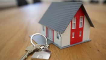 Latest analysis shows Torbay house prices are upwardly mobile
