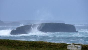 Devon prepares to face rare 'danger to life' weather warning