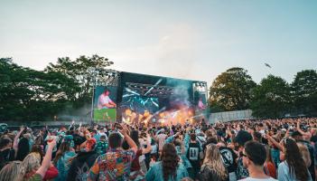 Electric Bay in full swing (Picture Wong Shot Media)