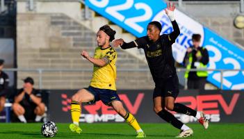 Torquay United v Plymouth Argyle. Pic from PPAUK