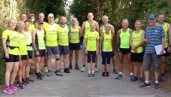 Runners assembled for the Scadson Screamer