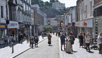 Christmas parking boost for Bay's town centres