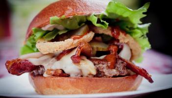 Paignton guesthouse launches FIVER Kitchen offering £5 meals to support local community