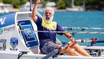 The arrival of the last rower, sixty-seven year-old Alan Fortuin from the UK