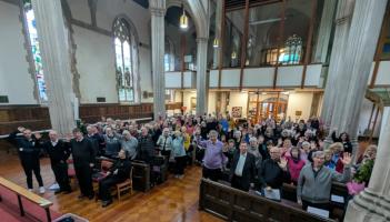Torquay singers join 100-strong 'Big Sing' to support local charity