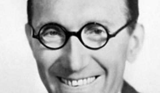 Famous faces of Torbay &ndash; Arthur Askey&rsquo;s early years revealed
