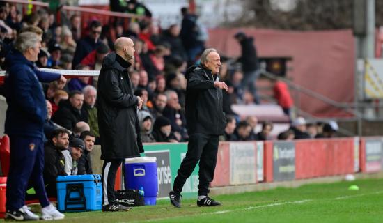 Neil Warnock calling the shots at Ebbsfleet. Pic from PPAUK