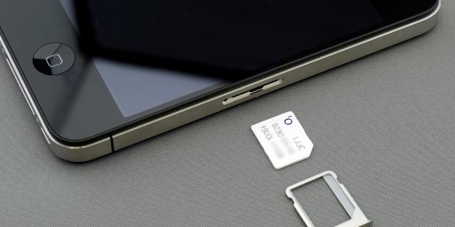 NHS partnership targets digital exclusion with free SIM cards