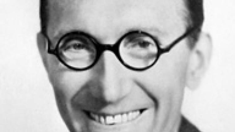 Famous faces of Torbay &ndash; Arthur Askey&rsquo;s early years revealed