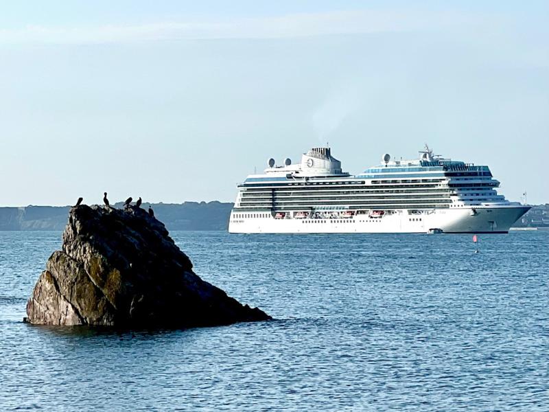 Cruise ship