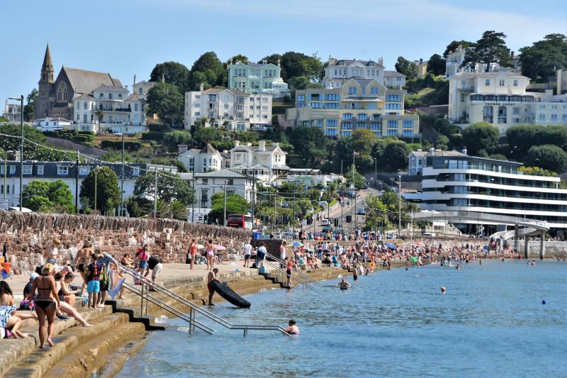 Torre Abbey Beach