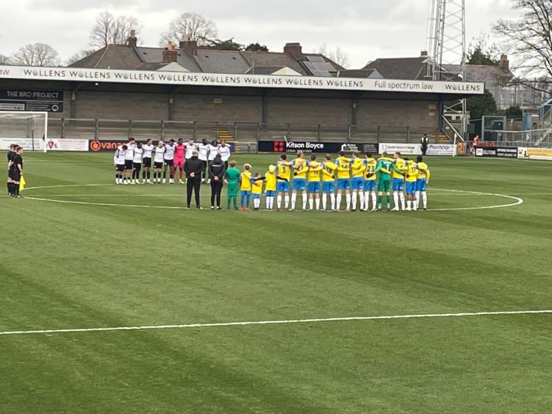 Torquay United and Dover players pay tribute