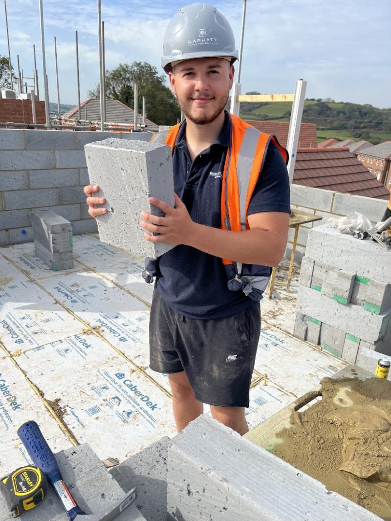 Apprentice bricklayer