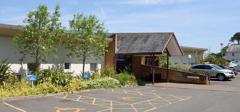 Dawlish minor injuries unit to reopen next month