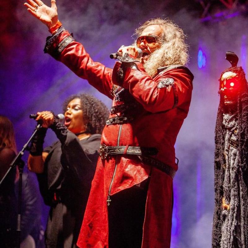Charity concert is just what the doctor (and the medics) ordered