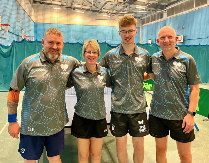 Champions - NA Buzzards – Simon James, Sonja Ryland, Herbie Sage, Kevin Nicholls