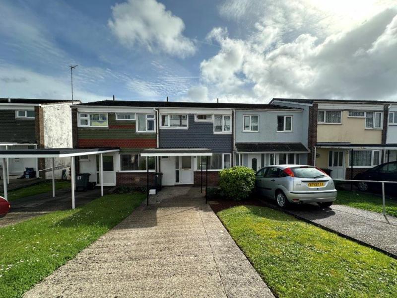 Family home hides giant balcony for small price tag