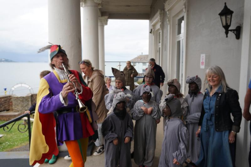 Pied Piper celebrates 51 years of friendship 