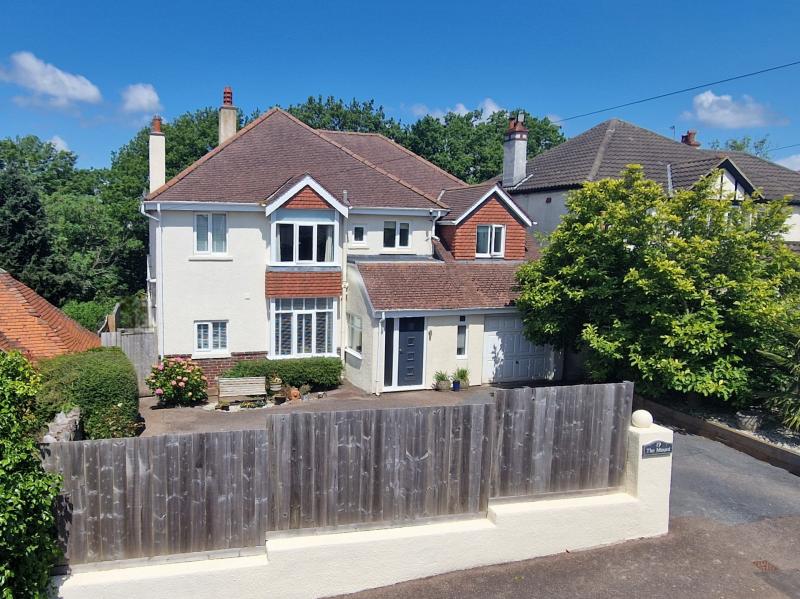 Huge house in Torbay's most prestigious neighborhood comes on the market 