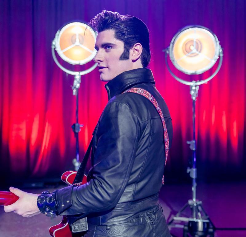 Awardwinning Emilio Santoro is Elvis at the Torbay Today