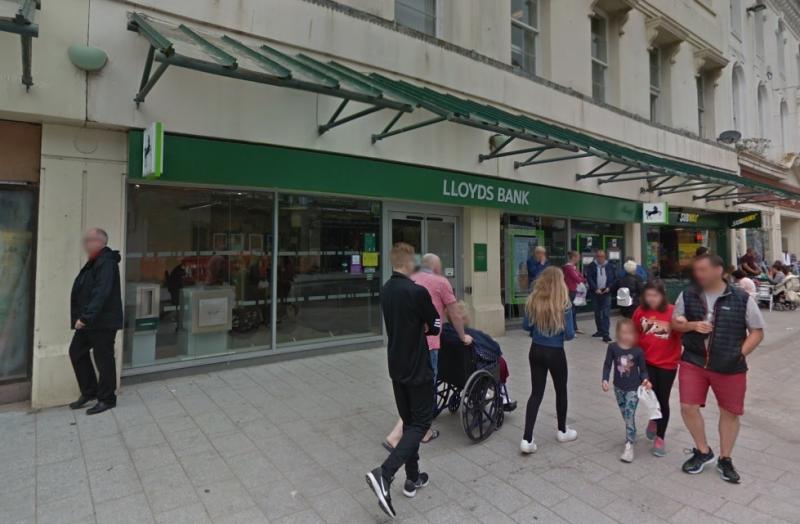Bank giant urged to do more for Torquay after branch closure