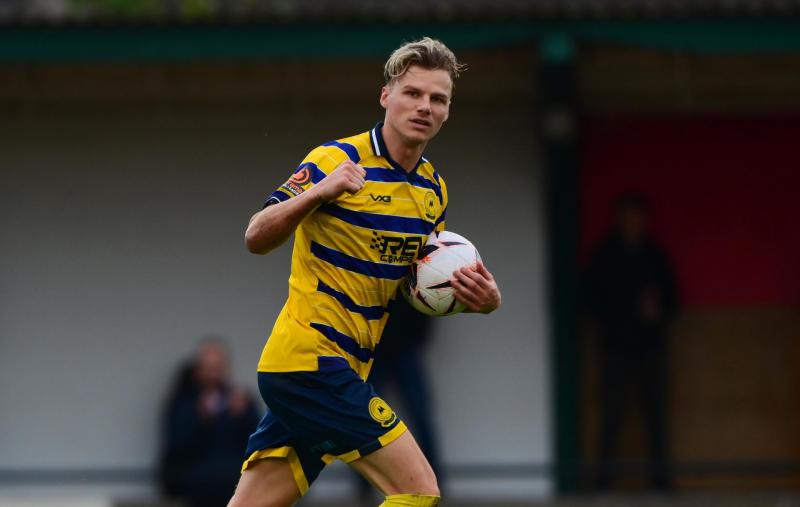 Cody Cooke celebrates his goal for United Pic Tom Sandberg PPAUK