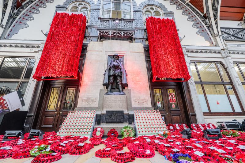 Paignton poppies make it to Paddington