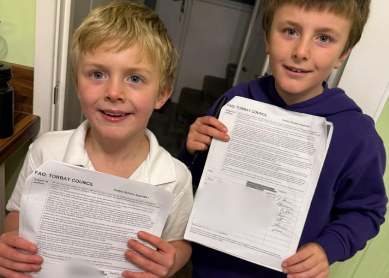 Campaign to save school hearing unit