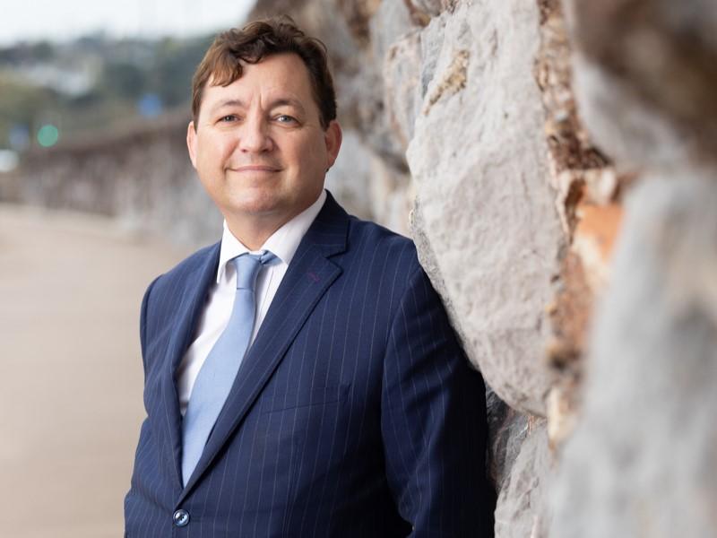 Former Solicitor thinks mediation could solve Torbay’s turmoil