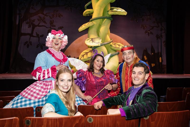 Star-studded EastEnders cast delivers 'perfect panto'