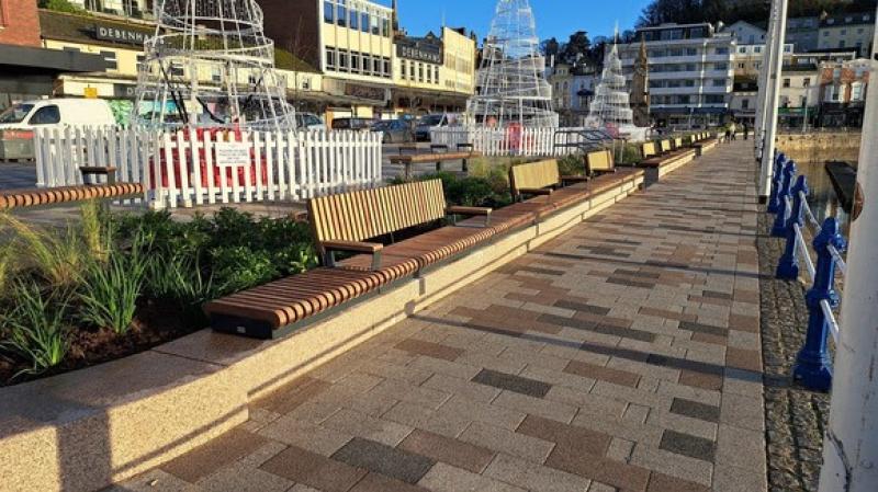 Torquay harbour new benches installed