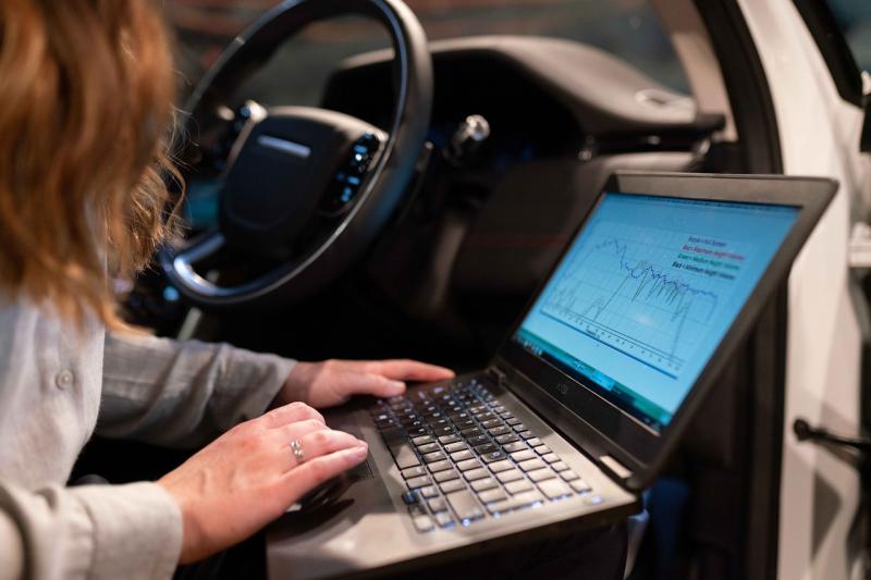Peter Vosper: Government is supporting electrical vehicle buyers