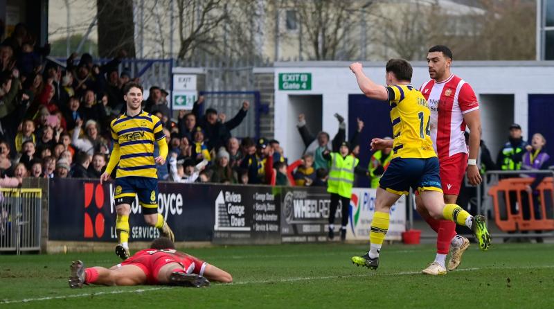 Goal celebrations for Matt Carson. Pic from PPAUK