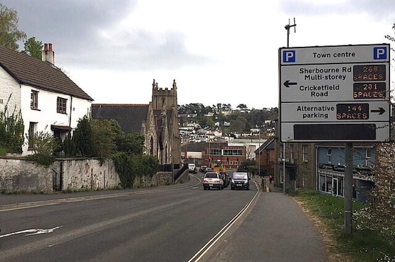 Four-month gas works to close main Newton Abbot road