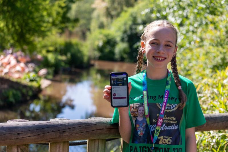 Torquay schoolgirl’s epic walk raises hundreds for zoo