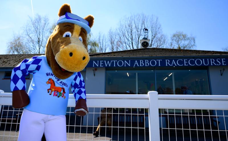Big month at Newton Abbot Racecourse promises fun, racing and free pints of tribute